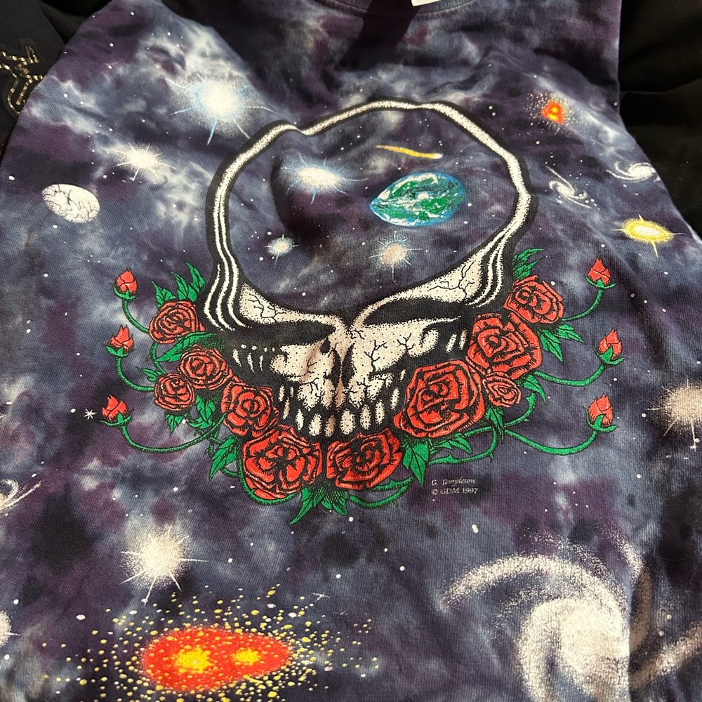 Vintage 1997 Grateful Dead 
Long sleeve